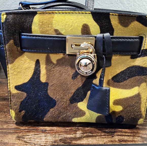 MICHAEL KORS LONG ZIP WALLET - Picture 13 of 15